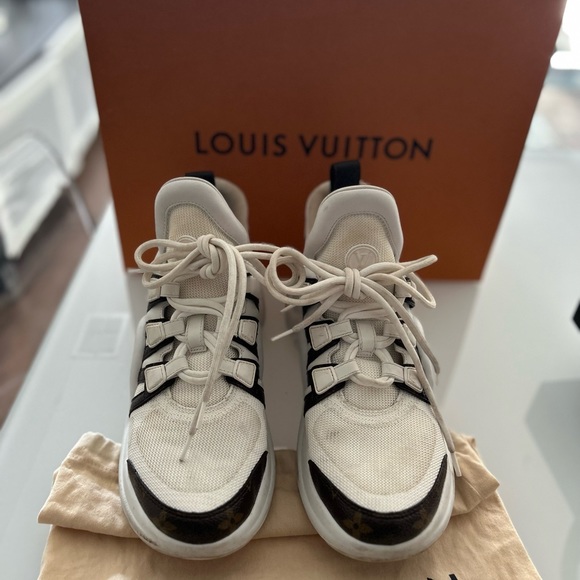 Louis Vuitton sneakers - Picture 2 of 5